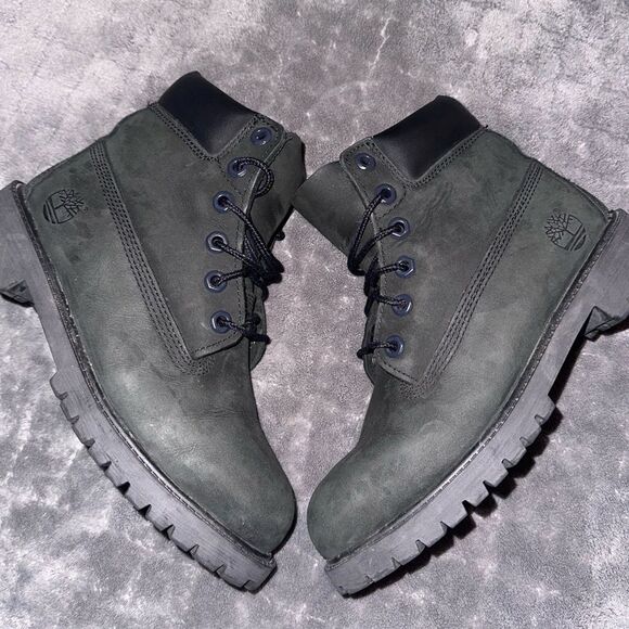 Timberland Classic 6-Inch Waterproof Boot Boys Sz 3.5 - Picture 3 of 16